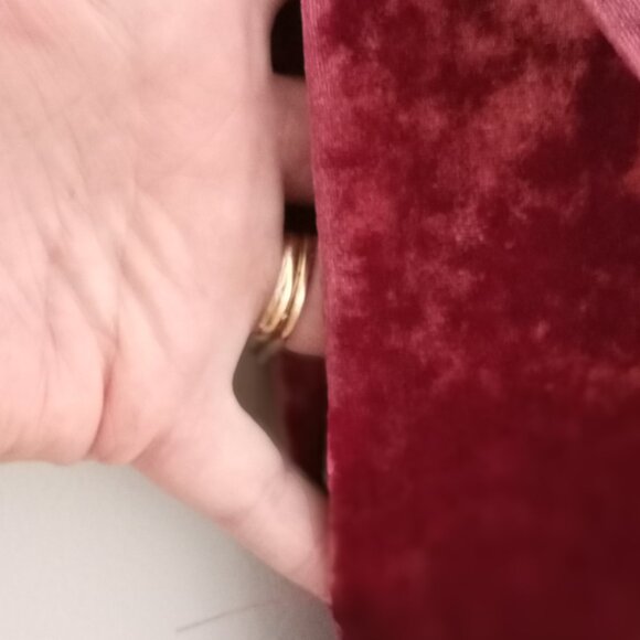 'KARLIE' Velvet Jumpsuit Size S Berry NWT - Picture 6 of 16